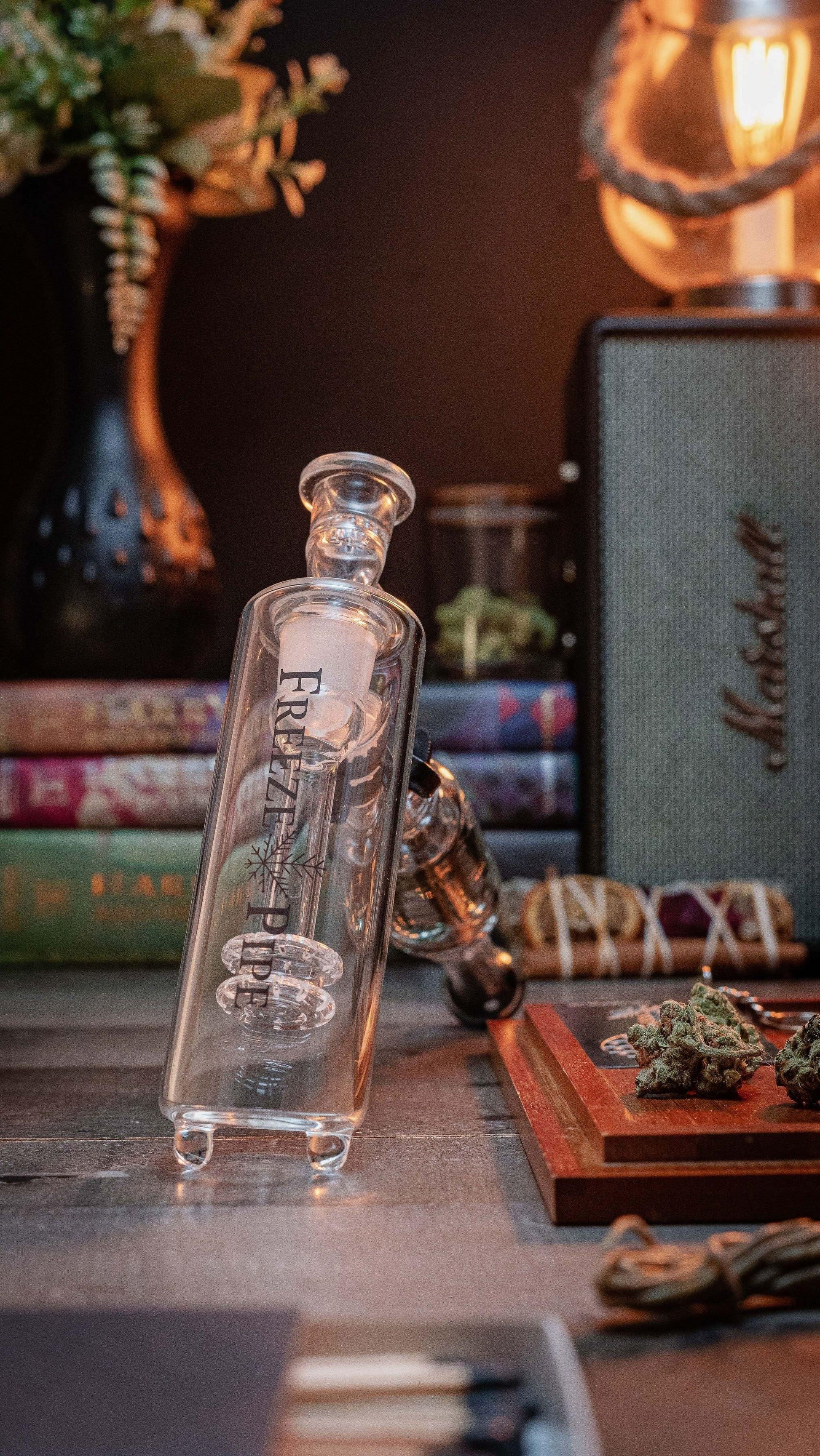 Freeze Pipe Bubbler Pro - Stoner